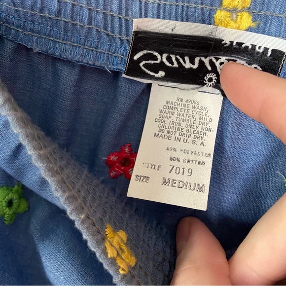 Vintage 70s 80s heart floral embroidered chambray midi skirt - Picture 7 of 7